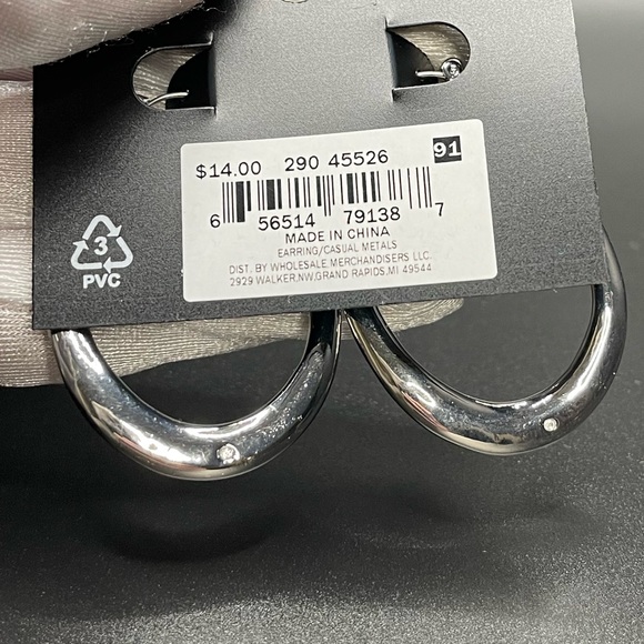 NWT- Ophelia Roe, Silver-Tone, Irregular Shaped, 2in, Hoops - Picture 9 of 9